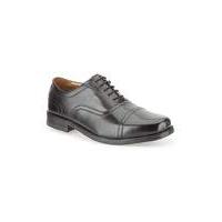 clarks beeston cap shoes