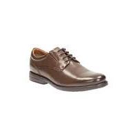 Clarks Hopton Walk Shoes