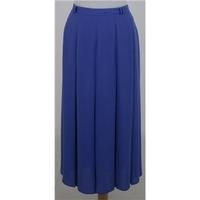 Classics First Avenue Size: 18 Pale Lilac Pleated skirt