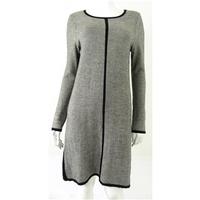 Clements Ribeiro Size 10 High Quality Soft and Luxurious Pure Wool Black And White Jumper Dress