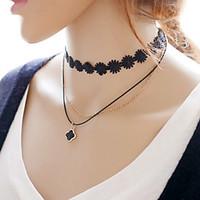 Clover Multi-storey Choker Necklaces Daily / Casual 1pc