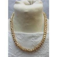 claire garnett chunky gold scales necklace unbranded size medium metal ...