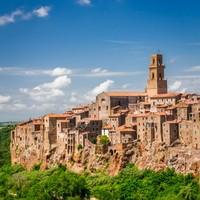 Connoisseurs\' Tuscany Walk