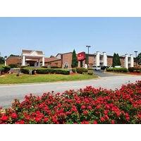 Congress Hotel & Suites