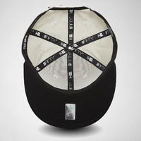 Contrast Seasonal Snap ChiBlk