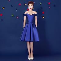 Cocktail Party Prom Dress - Short Ball Gown Off-the-shoulder Knee-length Satin with Sash / Ribbon