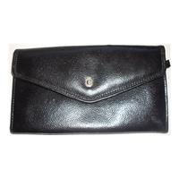 County Black Leather Purse