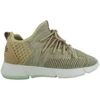 Cortica Infinity 2.0 Flyknit women\'s Shoes (Trainers) in BEIGE