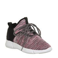 cortica infinity 20 runner w pink black knit