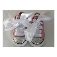 Converse, Size 8 (Children\'s) Pink trainers
