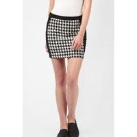 CONTRAST DOGTOOTH SKIRT