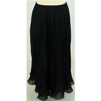Collage size 10 black pleated skirt