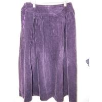 country casuals size 10 purple knee length skirt