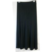 Country Casuals - Size: M - Navy - Skirt Country Casuals - Blue - Long skirt