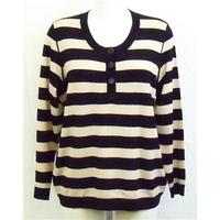 Cotswold Collections black stripe top Size L