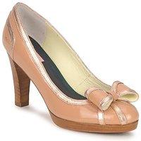 C.Petula BERLYNE women\'s Court Shoes in BEIGE