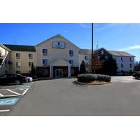 Crestwood Suites of Snellville