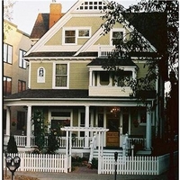 Crescent Lily Inn B&B