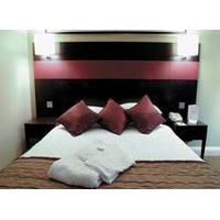 Crowne Plaza Manchester Airport and 8 days parking