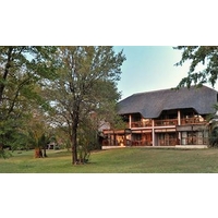 Cresta Mowana Safari Resort & Sp...