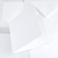 Craft UK 25 7X7 White Cards and Envelopes 404222