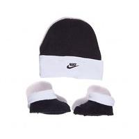 Crib Hat/Bootie Set