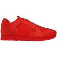 Cruyff Rapid Mesh men\'s Shoes (Trainers) in red