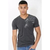 cross hatch digraph style crew neck t shirt