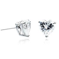 crislu silver clear cz heart studs 900199e00cz