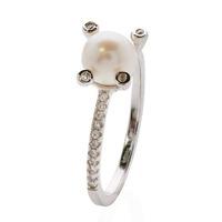 Crislu Silver Freshwater Pearl and Cubic Zirconia Ring 9010112R60PL L
