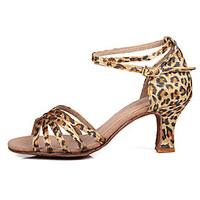 Customizable Women\'s Dance Shoes for Latin/Salsa in Leopard