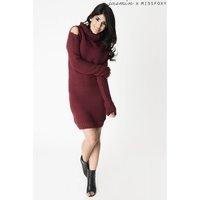 cut out shoulder jumper dress in maroon