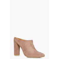 cylinder heel closed toe mule mocha