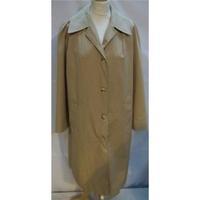 Czarina Beige Raincoat Chest 44\