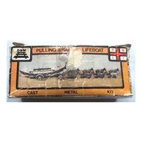D & M RNLI Pulling and Sailing Lifeboat Die Cast Model Kit LB5