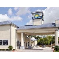 Days Inn And Suites Houston Channelview TX
