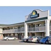 Days Inn and Suites Lincoln
