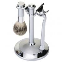 Danielle Razor & Brush Set Silver & Chrome
