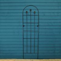 Dahlia Design Metal Trellis (150cm x 40cm) by Gardman