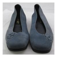 Damart, size 6.5/39 grey slip on shoes