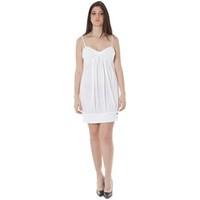 Datch GR_50427 women\'s Dress in white