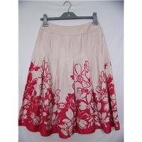 David Emanuel - Size: 10 - Cream / ivory - Pleated skirt