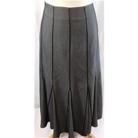 David Emanuel Size 14 Grey Skirt David Emanuel - Size: 14 - Grey - A-line skirt