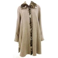 Damo Donna Oyster Brown Coat with Faux Fur Collar