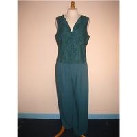 day meets night size 14 green trouser suit