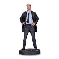 DC Collectibles DC Comics Gotham James Gordon 1:6 Scale Statue
