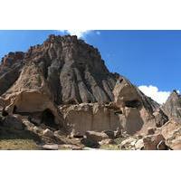 Derinkuyu Underground City and Ihlara Valley Hiking Full-Day Tour from Cappadocia