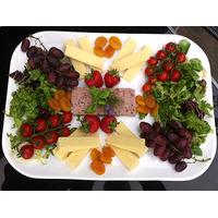 Deluxe Ploughman\'s Lunch and Tastings at Sedlescombe Vineyard for Two