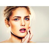 Deep Cleanse Facial Incl. Eyebrow or Lip Threading