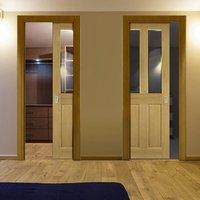 Deanta Unilateral Pocket Bury Real American White Oak Crown Cut Veneer Door with Clear Bevelled Glass, Prefinished